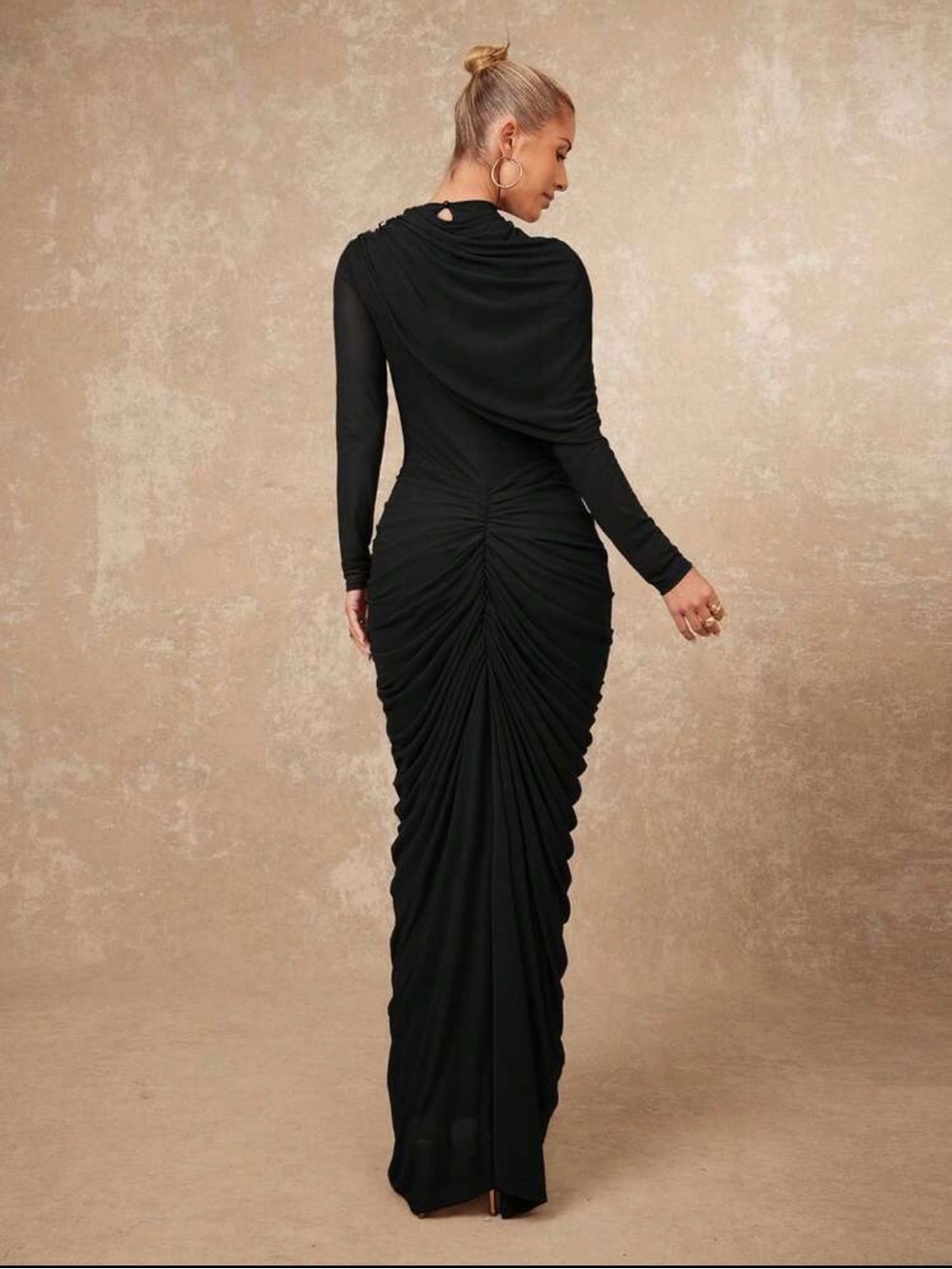 Black Ruched Long-Sleeve Dress - Picture 2 of 4